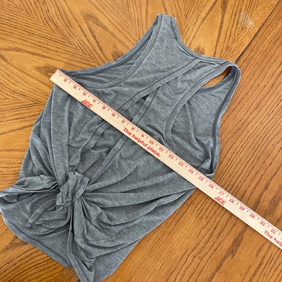 Gap Workout Tank Top Women Sz S Slightly used - Picture 4 of 5